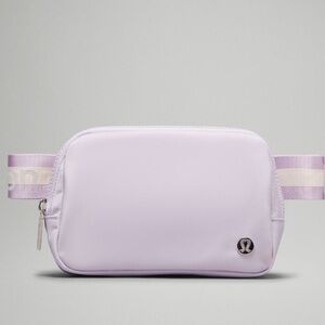Lululemon Everywhere Belt Bag